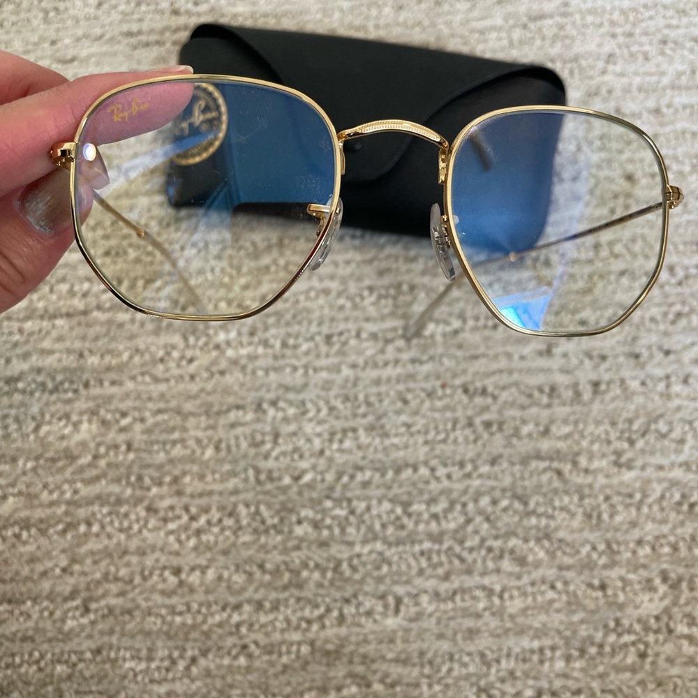 Ray ban sunglasses with case and cloth